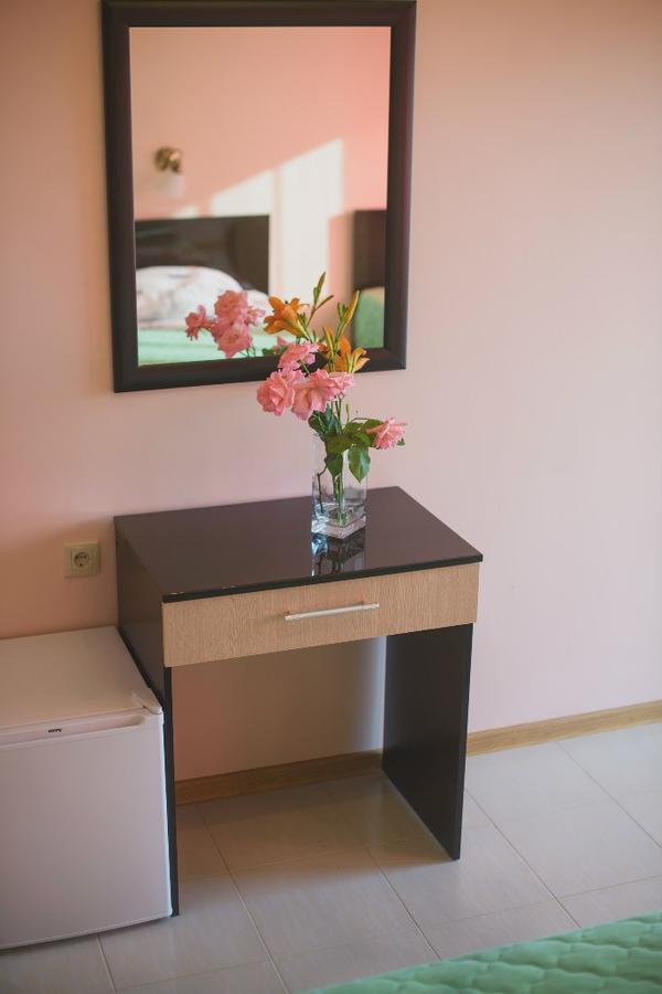 Guest House Arlen Gantiadi Dış mekan fotoğraf