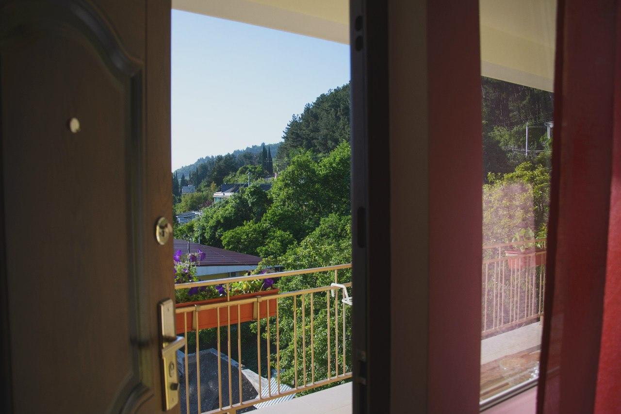 Guest House Arlen Gantiadi Dış mekan fotoğraf