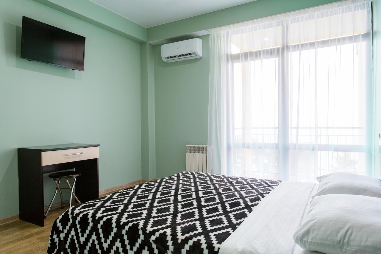 Guest House Arlen Gantiadi Dış mekan fotoğraf